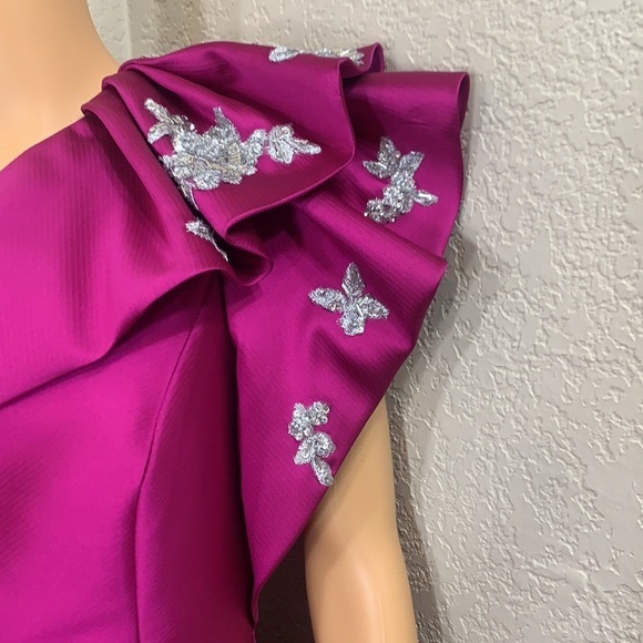 Half Shoulder High Low Fuchsia Evening Gown Size 4 - Picture 4 of 12